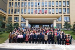 熱烈慶祝，12月15日，強(qiáng)壽集團(tuán)董事長(zhǎng)李浪輝因壯醫(yī)藥研究治療領(lǐng)域取得的成績(jī)